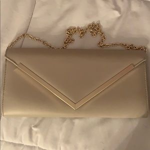 Beige purse!